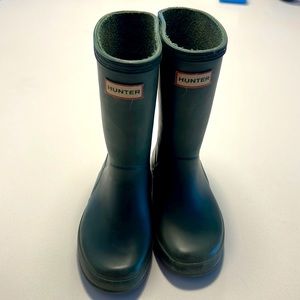 Green Hunter rain boots size 10 toddler